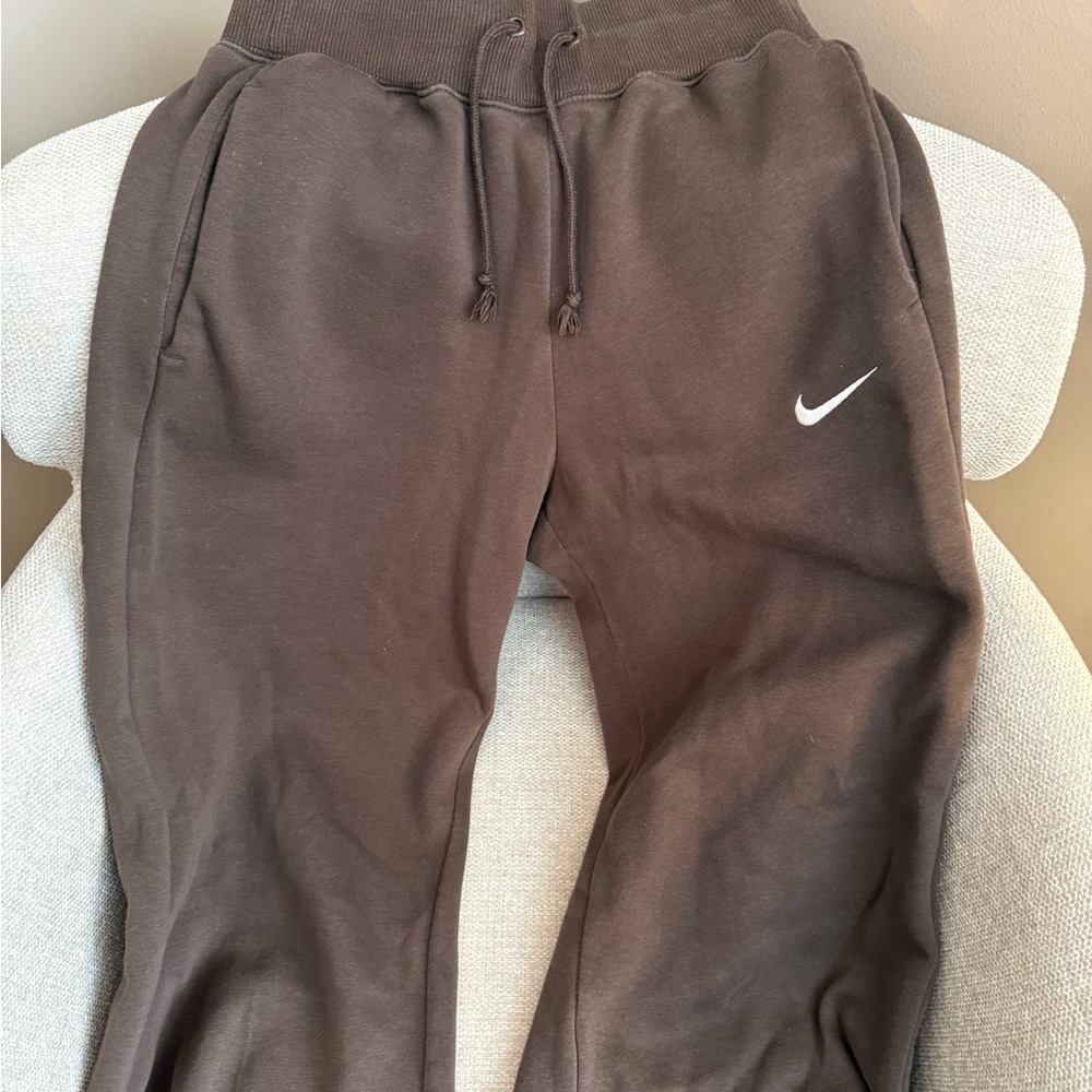 Nike Women’s Phoenix Fleece High-Waisted Wide-Leg Sweatpants